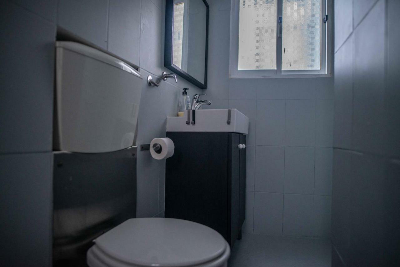 The Blue House - Lively Bairro Alto Apartment Lisbon Luaran gambar