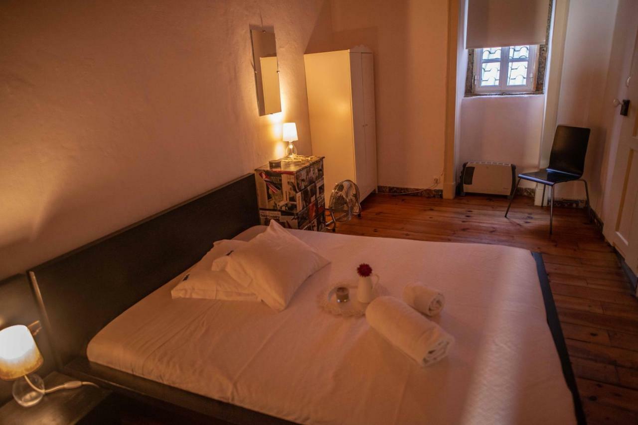 The Blue House - Lively Bairro Alto Apartment Lisbon Luaran gambar